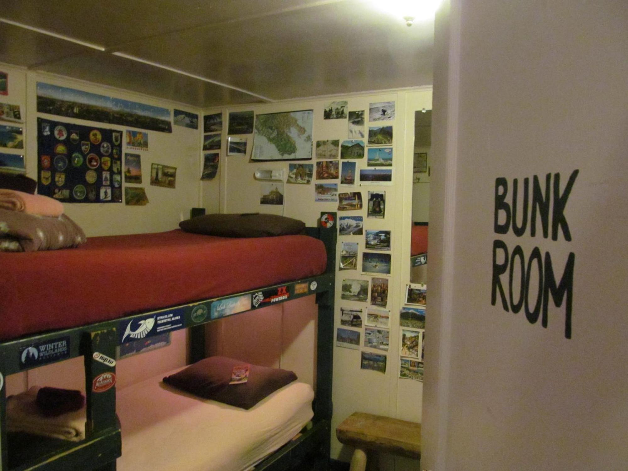 Talkeetna Roadhouse Hotel Ruang foto